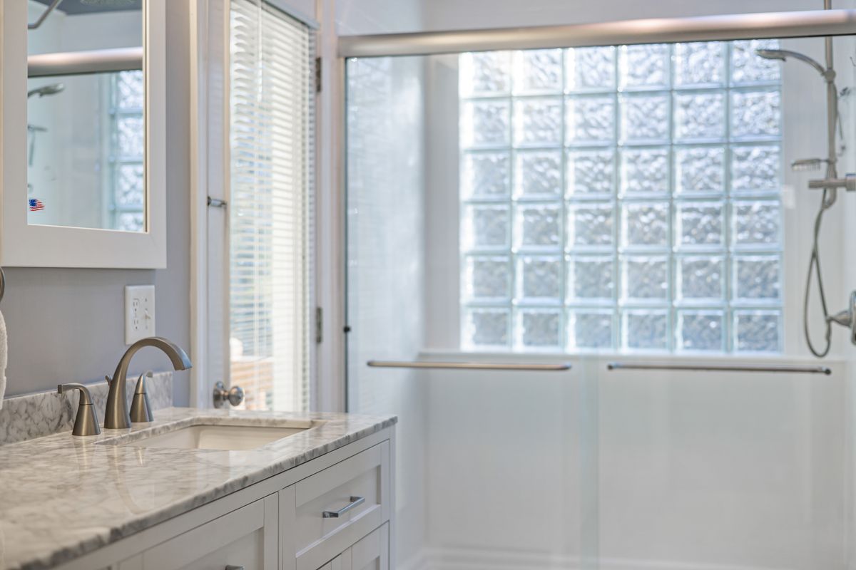 Bagno total look bianco