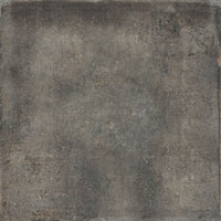 Flaviker Re_Tour Mud — texture minimale quadrata 1920×1920