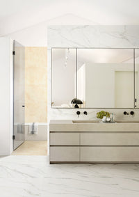 Marazzi Arcadia Opal Beige – rivestimento effetto marmo nella zona doccia