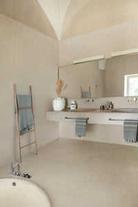 Marazzi Room Wall Taupe – rivestimento effetto pietra nel bagno